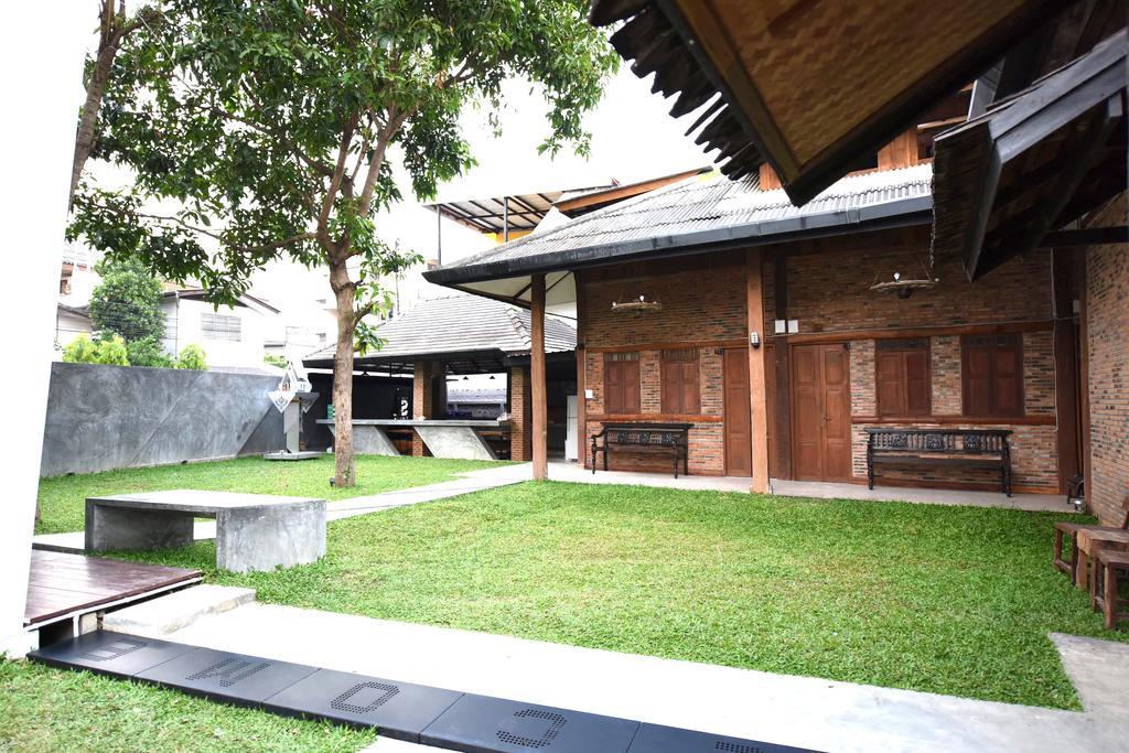 Готель Chiang Mai Udee Екстер'єр фото