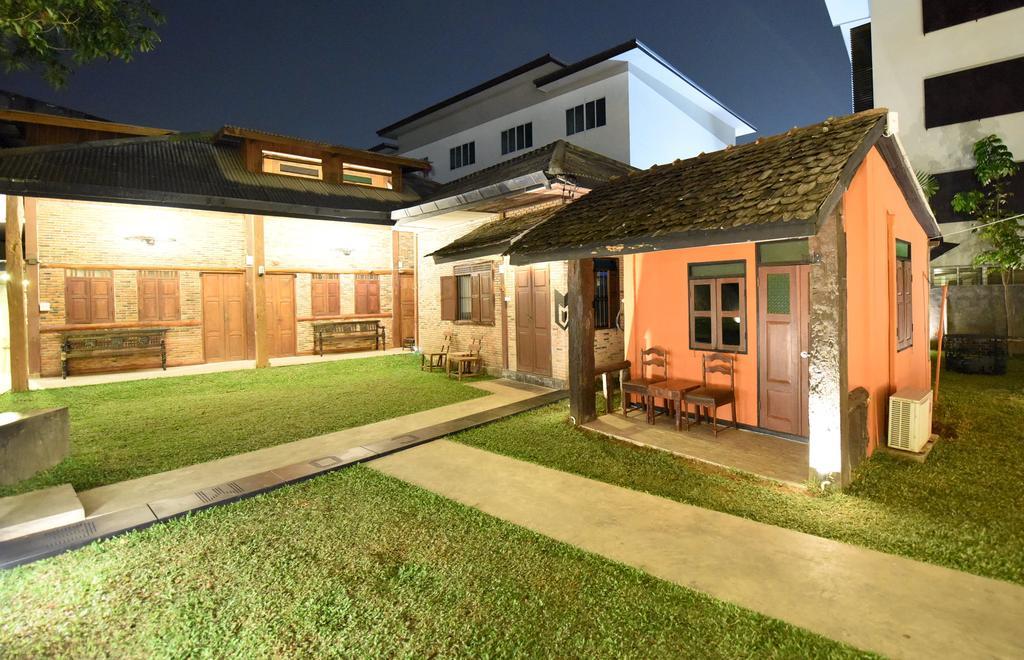Готель Chiang Mai Udee Екстер'єр фото