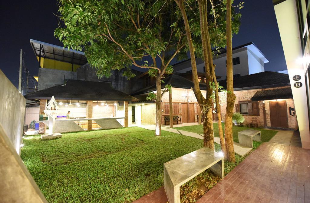 Готель Chiang Mai Udee Екстер'єр фото