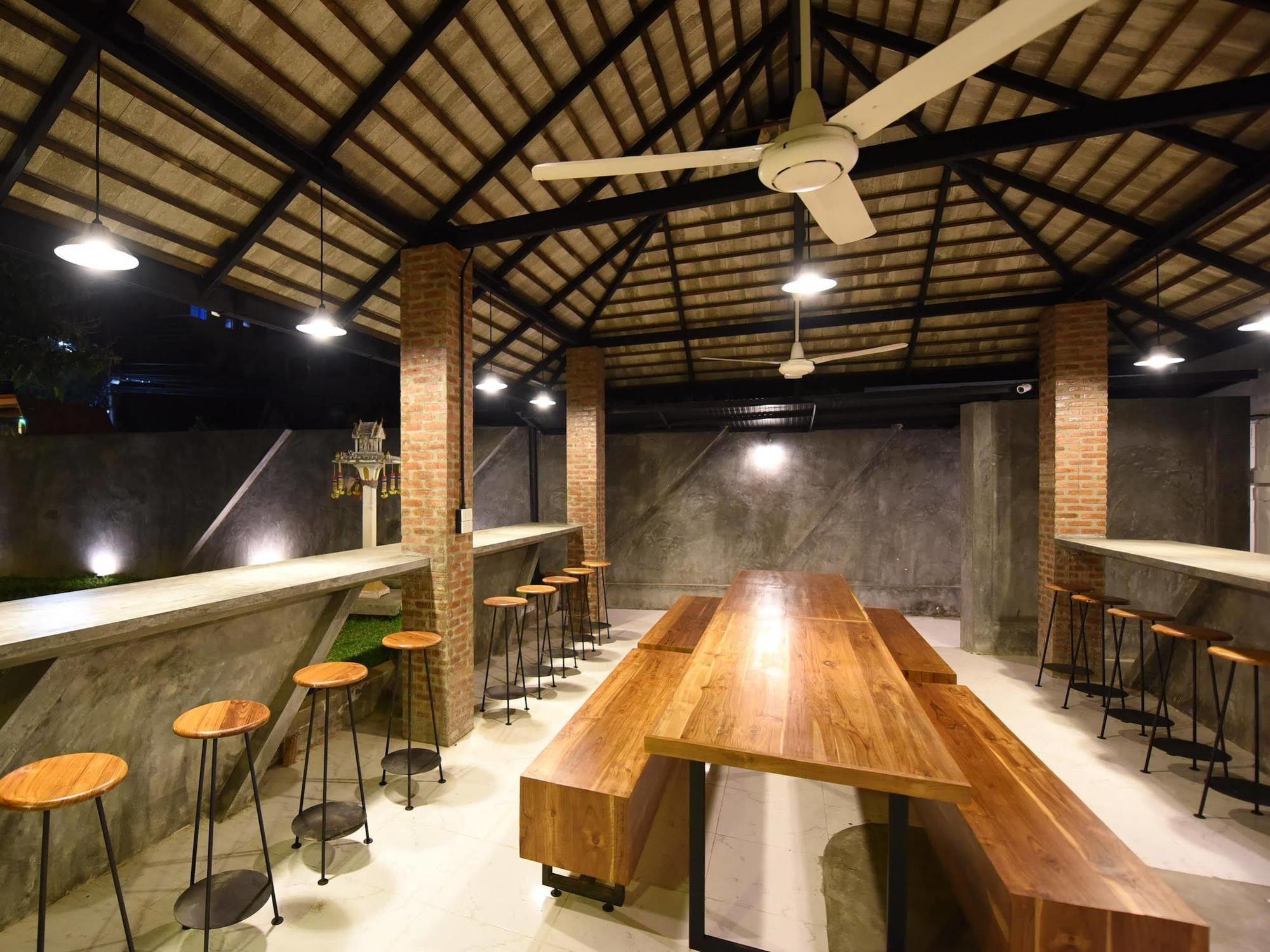 Готель Chiang Mai Udee Екстер'єр фото